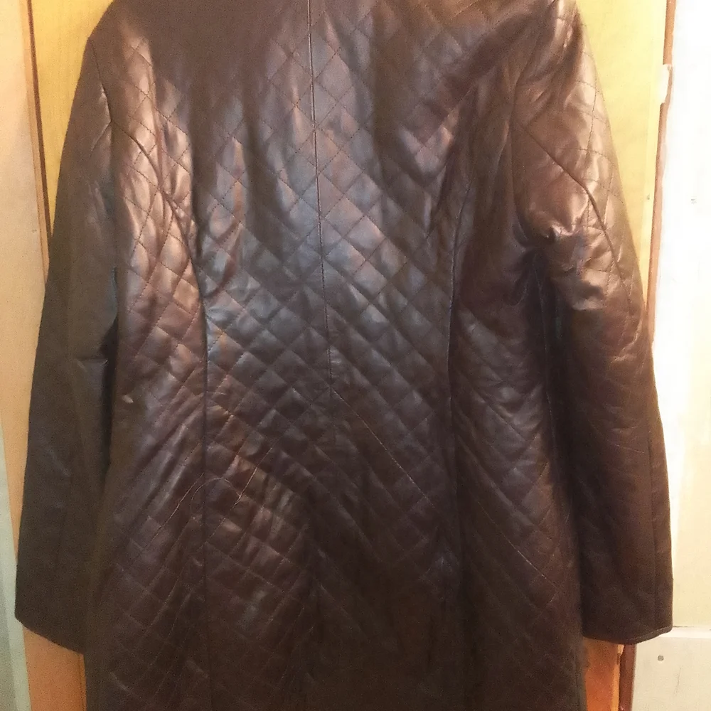 Neiman‎ Marcus Black Quilted Trench Coat
